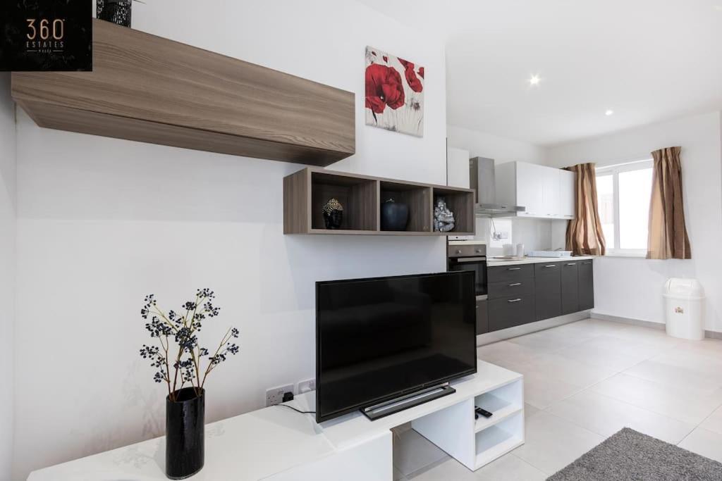 Spacious, Beautiful Central Penthouse With Bbq By 360 Estates Pietà Extérieur photo