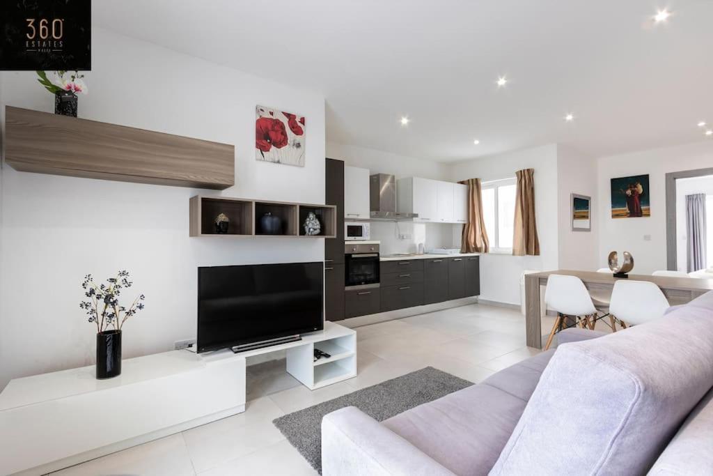 Spacious, Beautiful Central Penthouse With Bbq By 360 Estates Pietà Extérieur photo