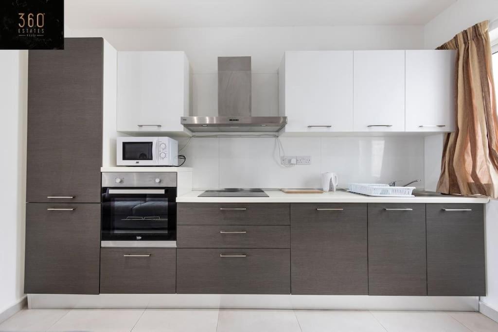 Spacious, Beautiful Central Penthouse With Bbq By 360 Estates Pietà Extérieur photo