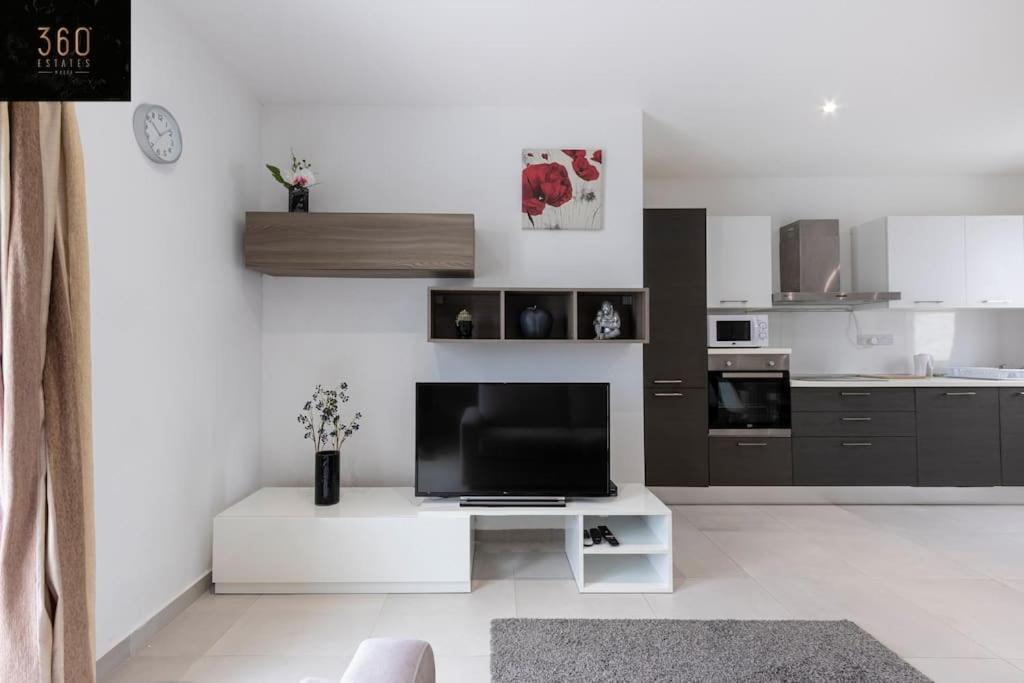 Spacious, Beautiful Central Penthouse With Bbq By 360 Estates Pietà Extérieur photo