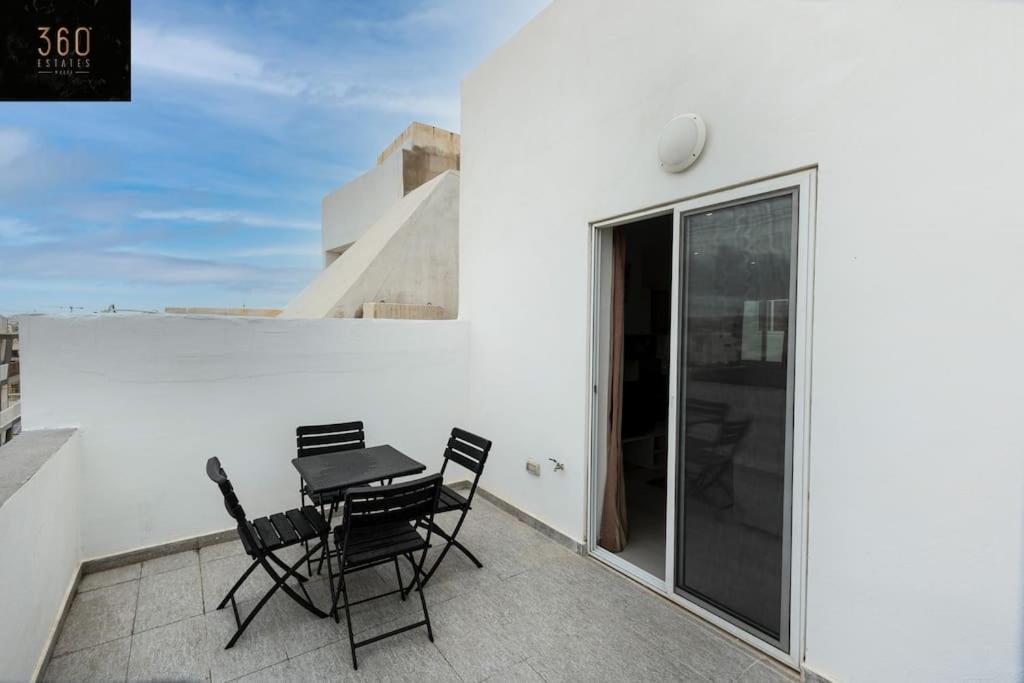 Spacious, Beautiful Central Penthouse With Bbq By 360 Estates Pietà Extérieur photo